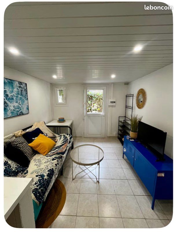 Appartement 1 pièce 20 m² · à Saint-Cyr-sur-Mer · 20 m² · 550 €/mois
