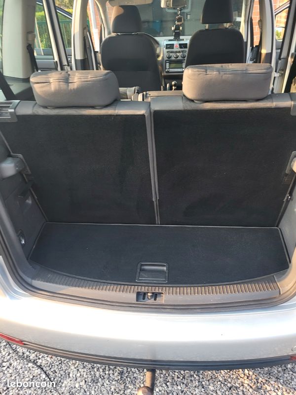 Volkswagen touran (image 3)