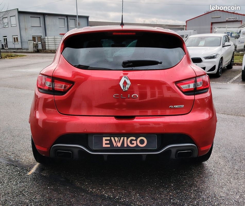 RENAULT CLIO 1.6 TCE 220CH RS TROPHY BVa (image 4)