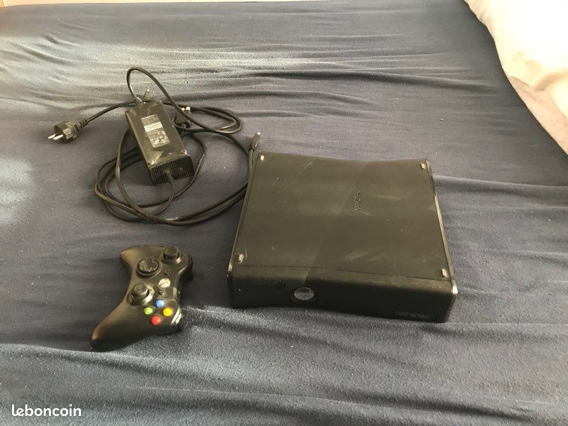 Xbox 360 (image 1)