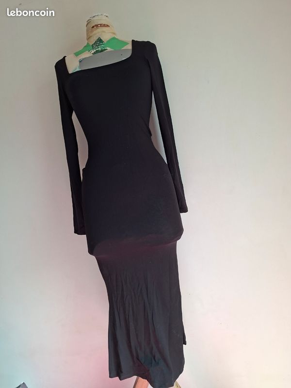 Robe longue noire ASOS Design col carré manches longues (taille 36