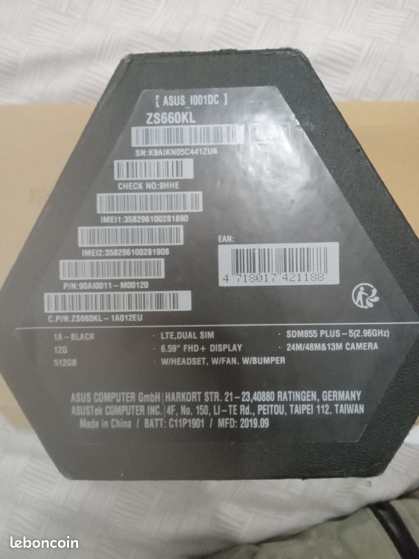 Asus Rog Phone 2, l'écran est cassé, sinon ça marche très bien (image 3)