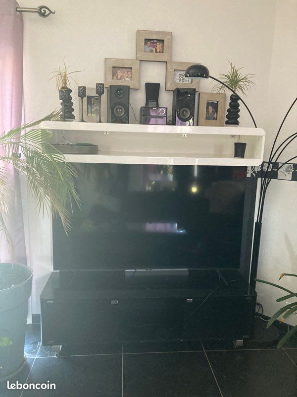 Meuble TV (image 1)