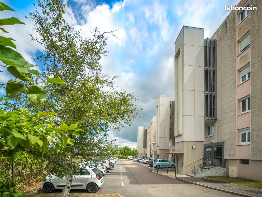Appartement 4 pièces 73 m² · à Digoin · 73 m² · 650 €