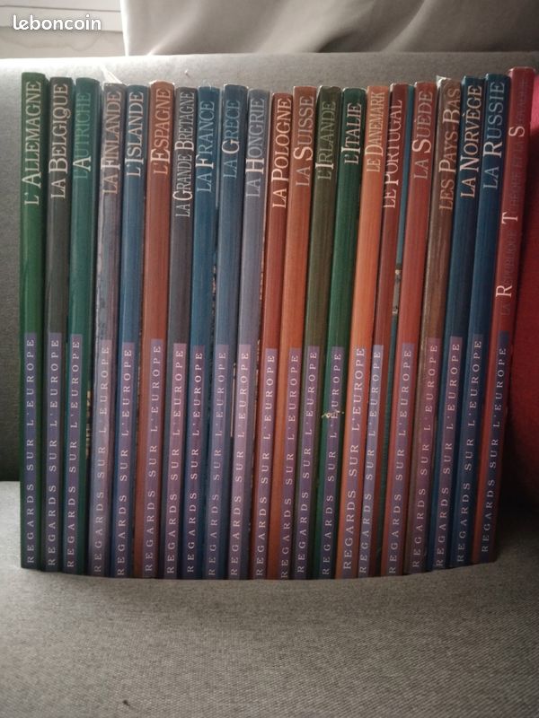 Regards sur l'Europe 21 volumes (image 1)
