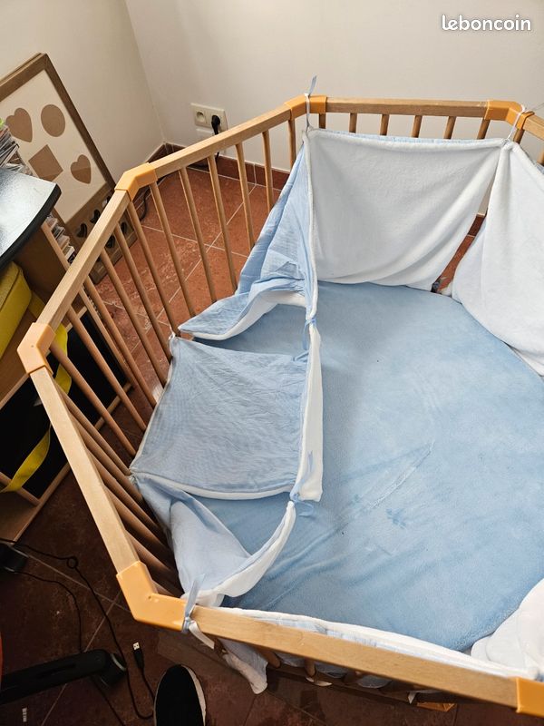 Parc combelle hexagonale avec matelas (image 2)