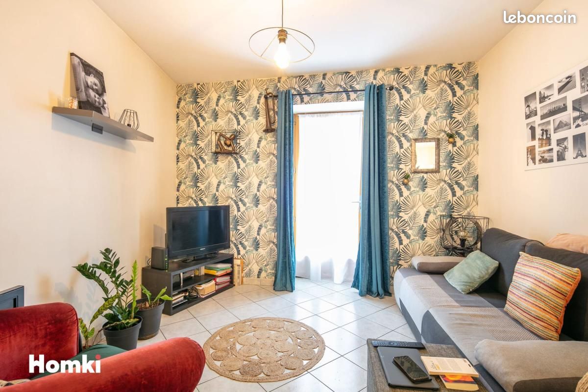 Appartement 2 pièces 53 m² · à Tullins · 53 m² · 102 000 €