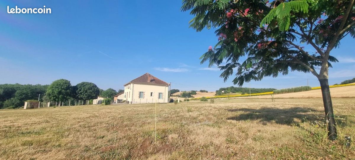 Maison 5 pièces 220 m² · à Castelnau-Montratier · 220 m² · 329 000 €