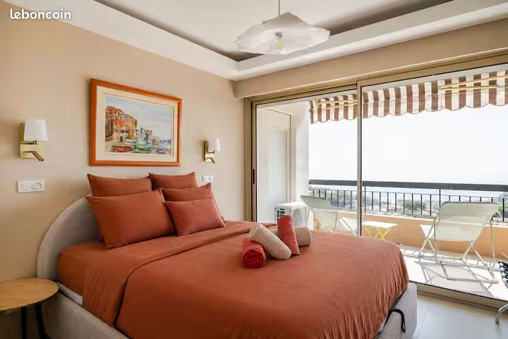 Appartement 3 pièces 52 m² · à Roquebrune-Cap-Martin · 52 m² · 1 900 €/mois