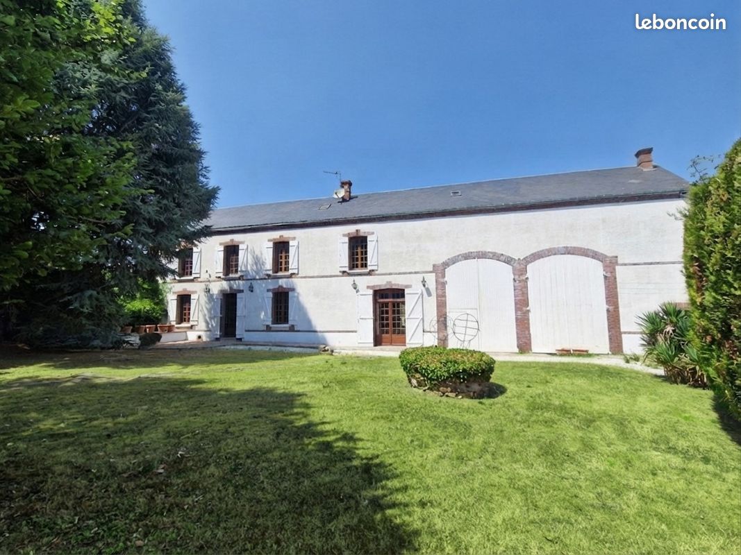 Maison 7 pièces 294 m² · à Courdemanche · 294 m² · 346 000 €