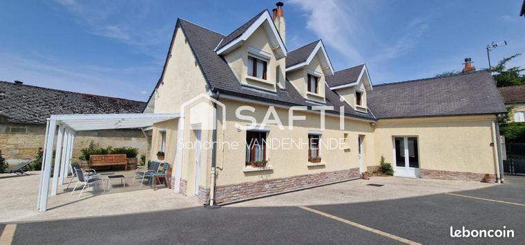 Maison 12 pièces 214 m²