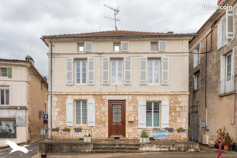 Maison 9 pièces 295 m² · à Mirambeau · 295 m² · 307 110 €