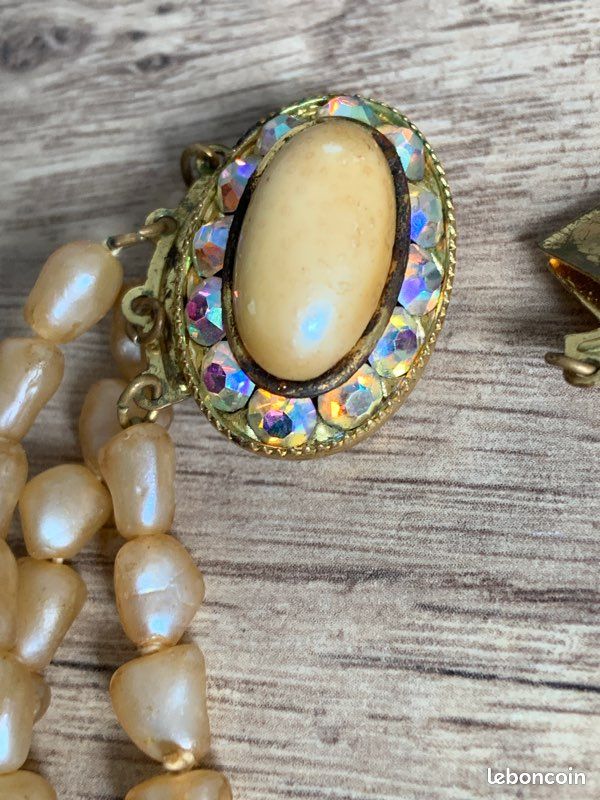 Collier Ancien Années 1950 - Triple Rang De Perles De Verre Bleues Nacrées