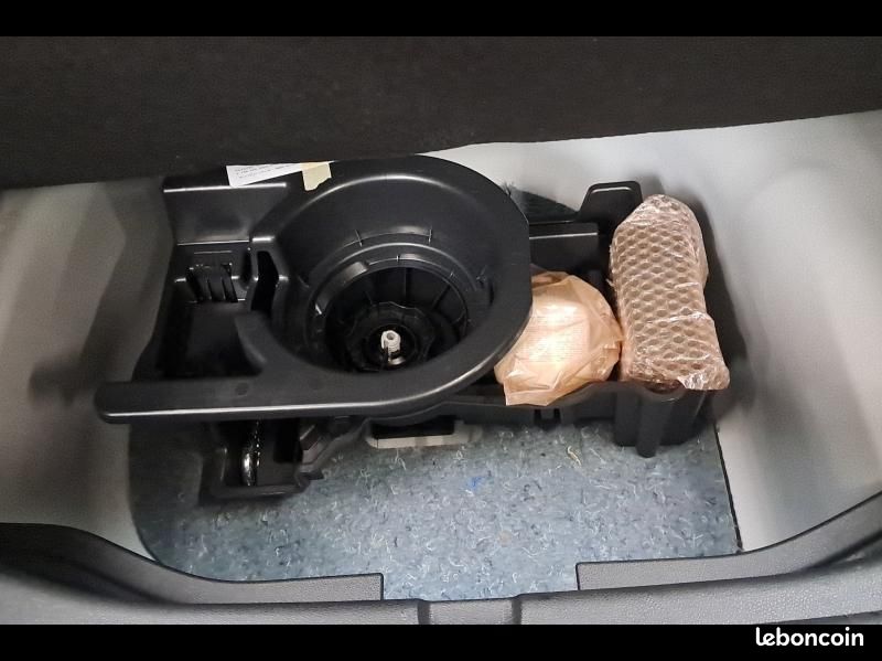 Alfa romeo Junior 1.2 Ibrida 145ch Premium e-DCT6 (image 15)