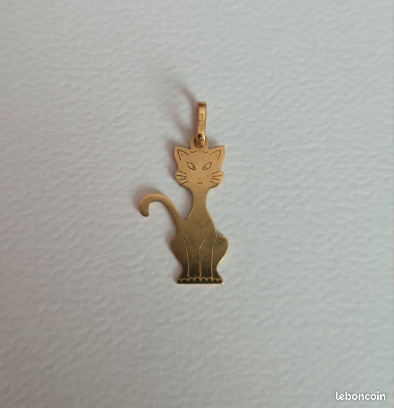 Pendentif Chat En Or 18 Carats (750) – Neuf Avec étiquettes, Jaune, Idéal Cadeau – Bijou Précieux