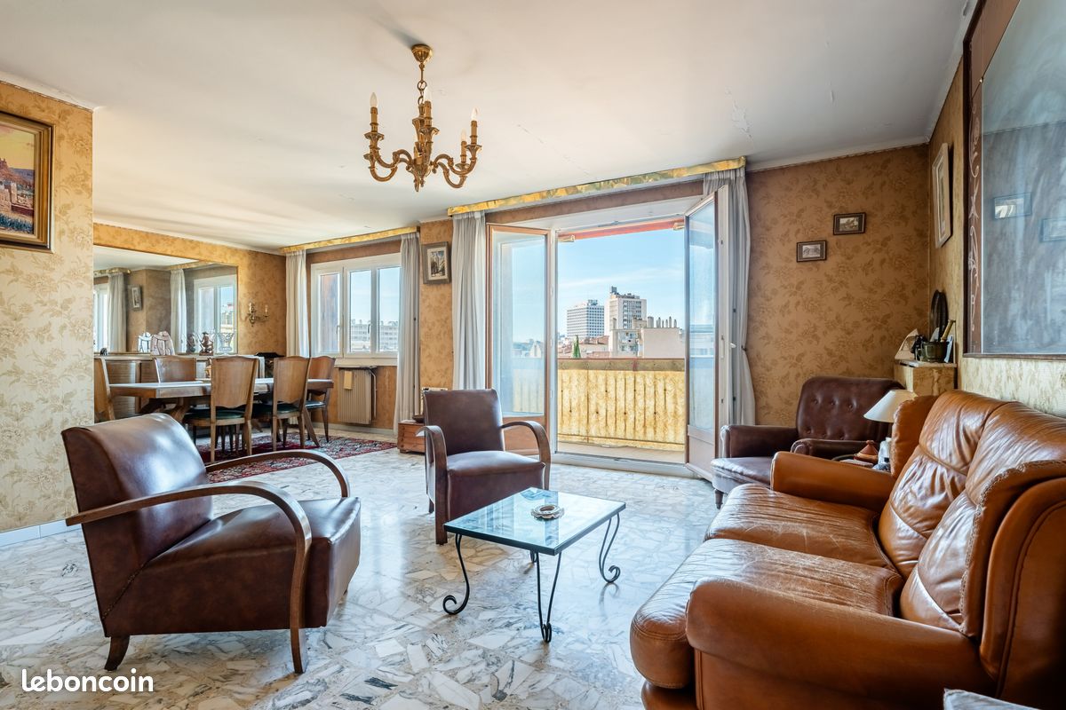 Appartement 4 pièces 93 m² · à Marseille · 93 m² · 299 000 €