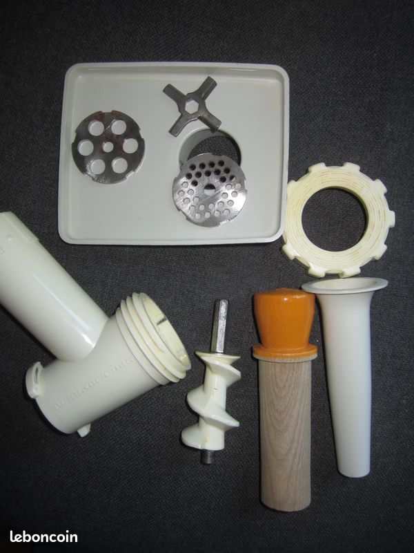 1 Accessoire Hachoir Moule Saucisse ou Pâtisserie Robot Jeannette/Charlotte de MOULINEX - Électroménager