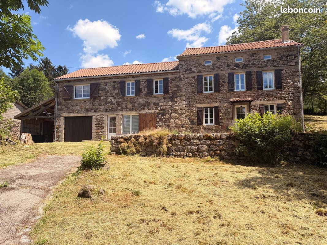 Maison 11 pièces 160 m² · à Le Plagnal · 160 m² · 254 000 €