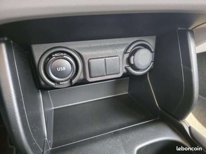 Suzuki Swift 1.2 Hybrid 83ch Avantage (image 19)