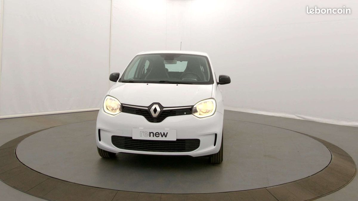 Renault twingo iii sce 65 equilibre (image 16)