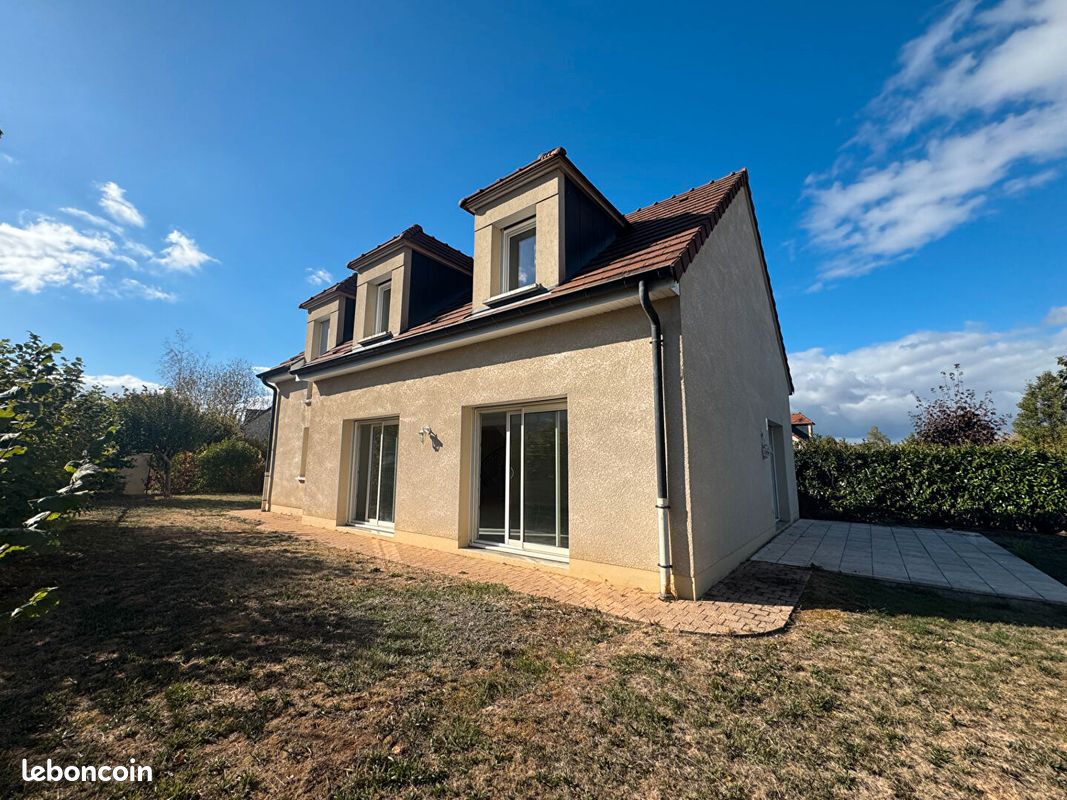 Maison 6 pièces 143 m² · à Saint-Apollinaire · 143 m² · 1 600 €/mois