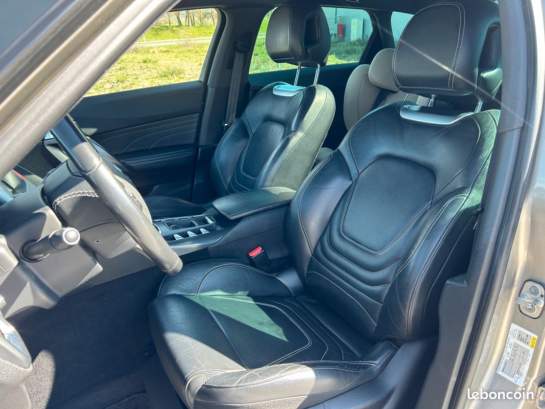 DS DS5 - 2.0 BlueHDI 180 Sport Chic - BVA / Caméra de recul et Aide au stationnement AV & AR / Sièges Cuir électrique / Démarrage Keyless / Jantes alu 18" / Très belle configuration / Garantie 3 mois (image 5)