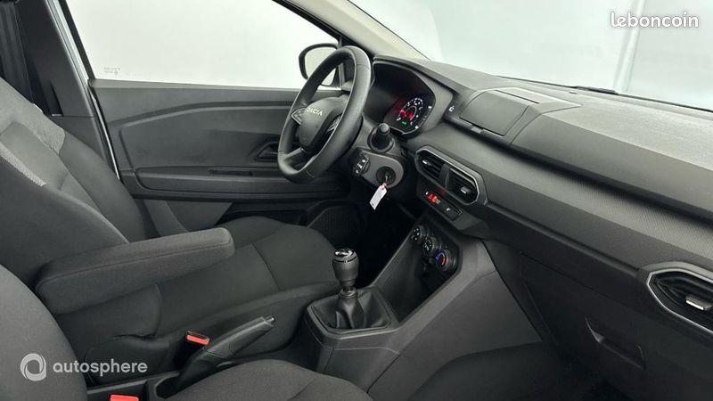Dacia Sandero 1.0 SCe 65ch Essential (image 15)