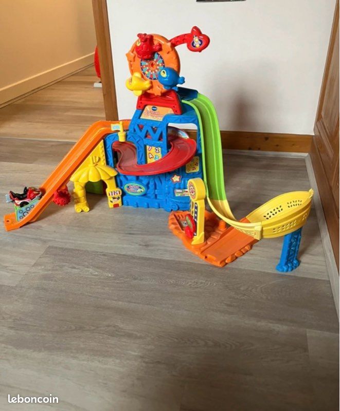 Tut Tut Bolides – Grand circuit interactif VTech 🚗🎡 Comme neuf (image 2)
