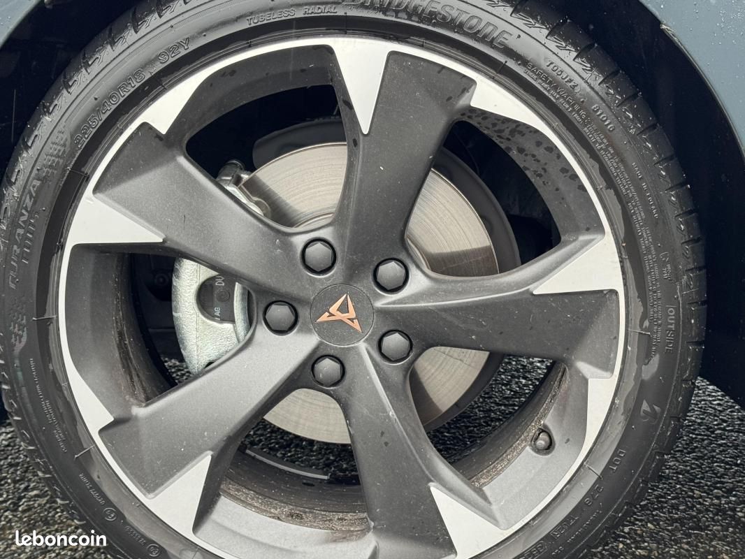 Cupra Leon SPORTSTOURER 1.5 eTSI Hybrid 150 ch DSG7 V (image 12)