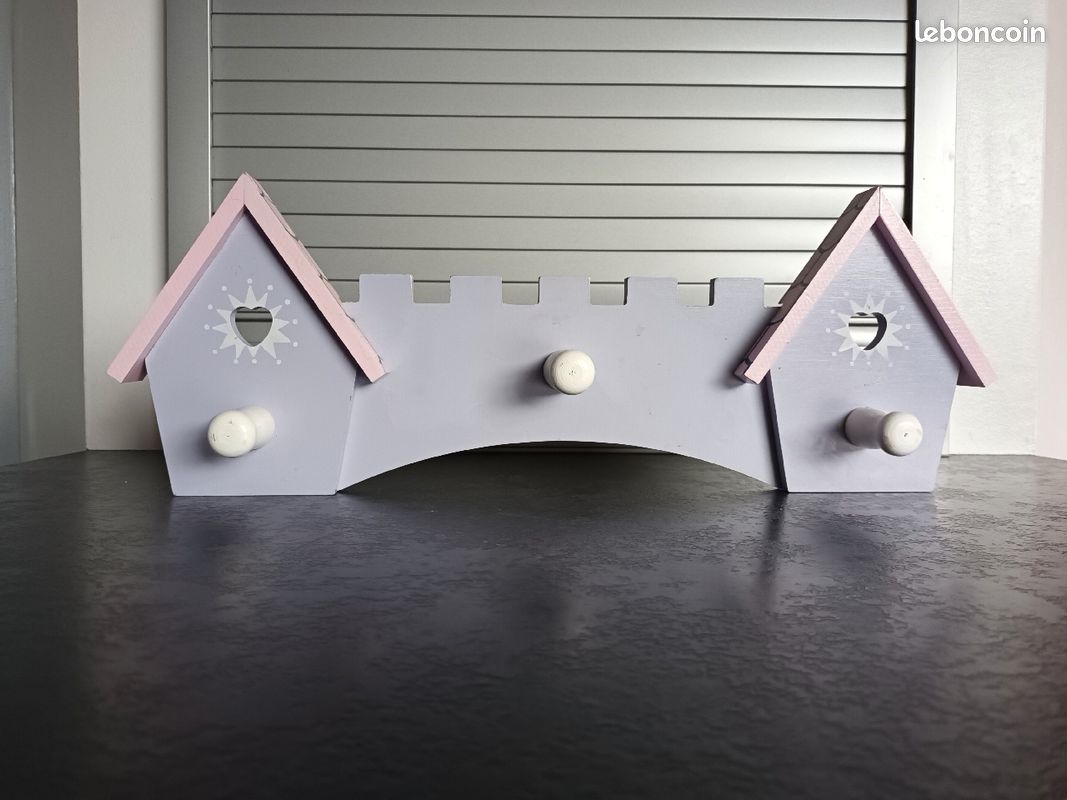 Porte manteau en bois (image 1)