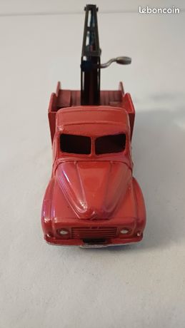 AU JOUET PARISIEN: Dinky Toys France 24N Citroën 11 BL Traction 1953