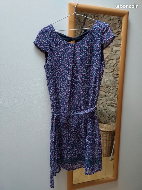 Robe vintage femme (image 1)