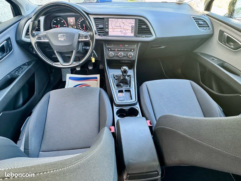 Seat Leon 1.6 TDI 115 ch STYLE de 2018 et 120.000 km (image 2)