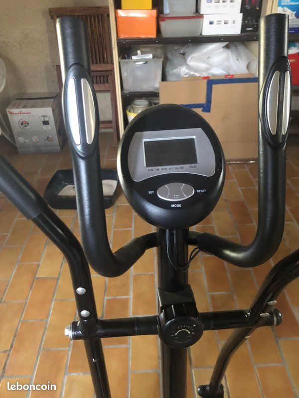 Combiné vélo elliptique et vélo d appartement Vélos