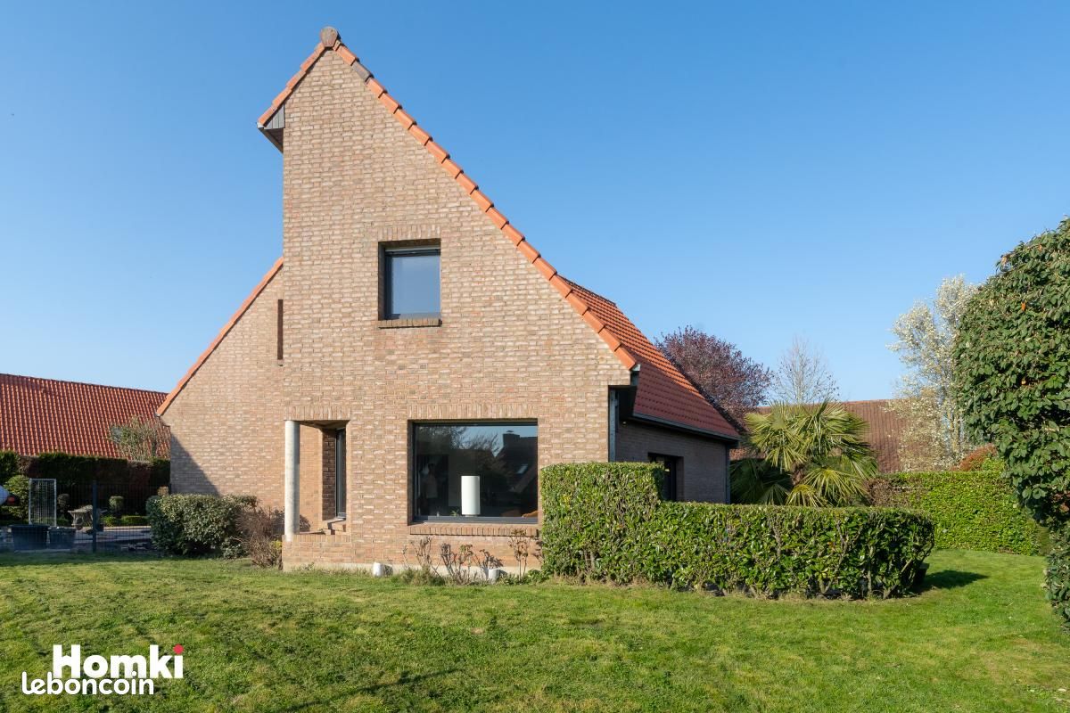 Maison 7 pièces 181 m² · à Lompret · 181 m² · 749 000 €