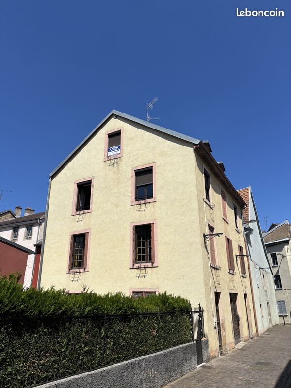 Maison 8 pièces 170 m² · à Montbéliard · 170 m² · 215 000 €