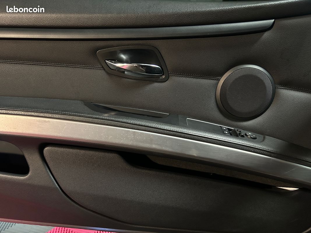 BMW SERIE 3 COUPE E92 325i 3.0L N53 218ch Luxe Steptronic A - FACTURE ENTRETIEN COMPLET DEPUIS L'ACHAT - ENTRETIEN À JOUR (image 36)