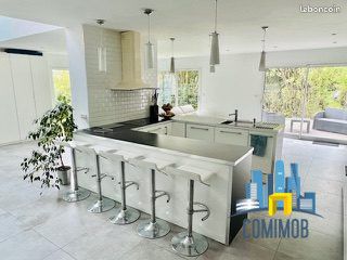 Maison 9 pièces 270 m² · à Eaubonne · 270 m² · 895 000 €