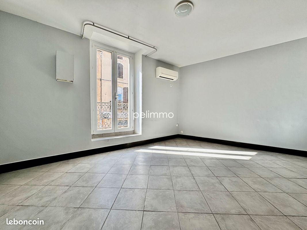Appartement 3 pièces 68 m² · à Eyguières · 68 m² · 159 000 €