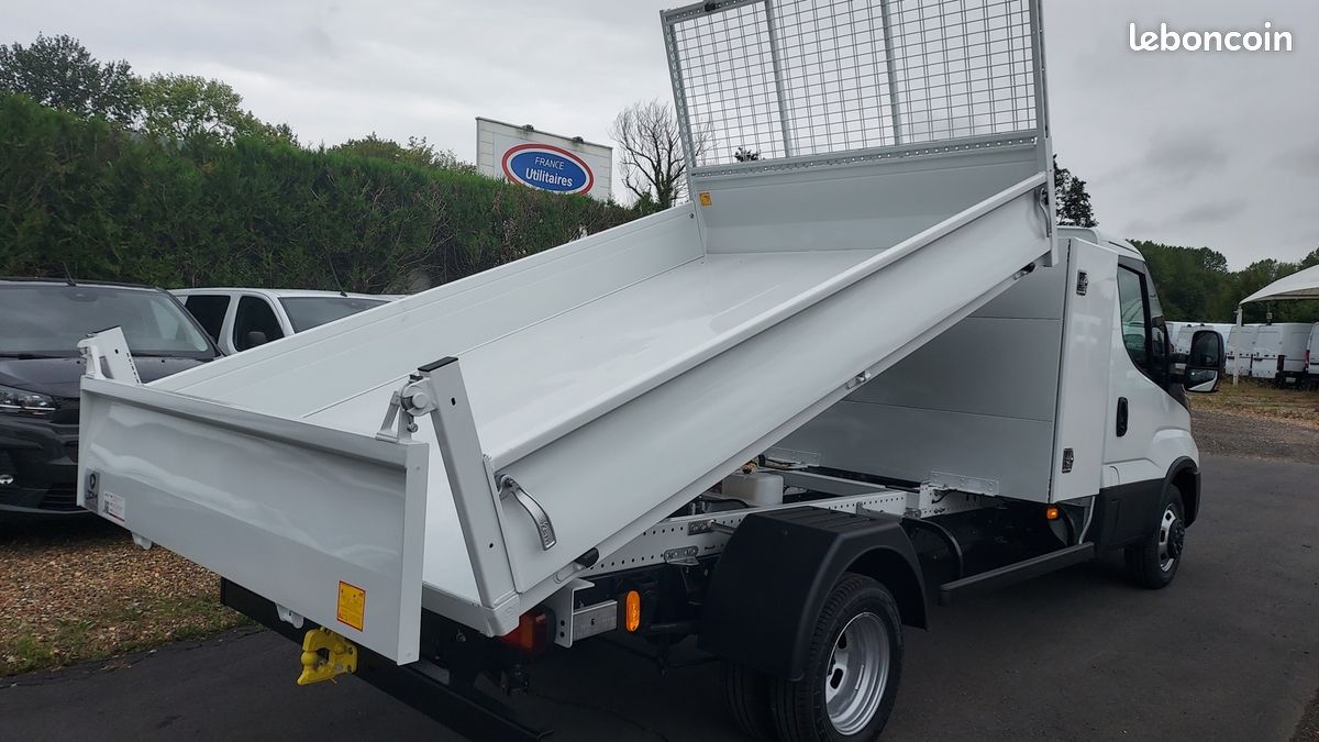 Iveco DAILY BENNE ACIER JPM 35C16H 3.0 +COFFRE (image 7)