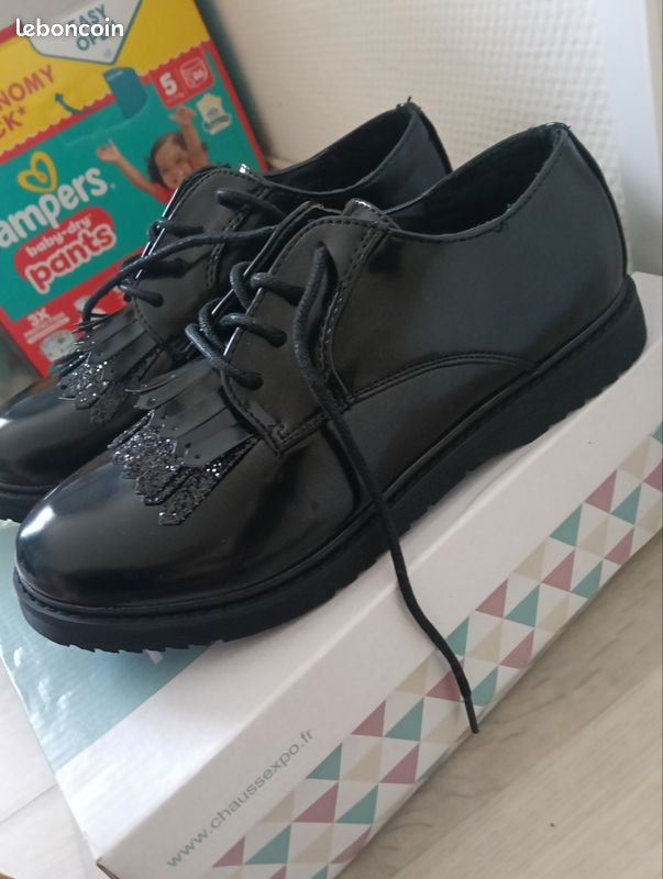 Mocassin vernis taille 35 ki.té.toi neuve (image 2)