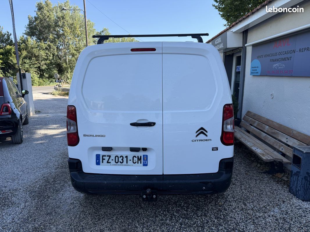 Citroen berlingo 1.5 hdi 100 camera car play 3 places 1000kg attelage 2021 (image 4)