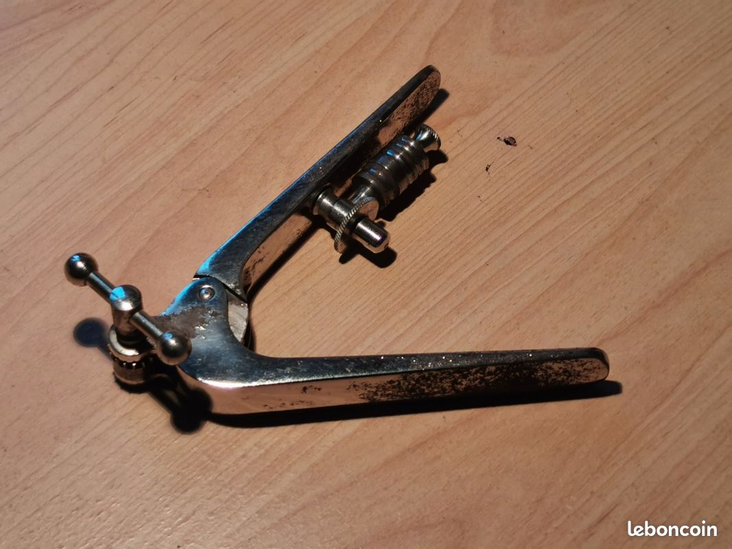 Agrandisseur Pour Bague - , Les Ventes Publiques En 1 Clic