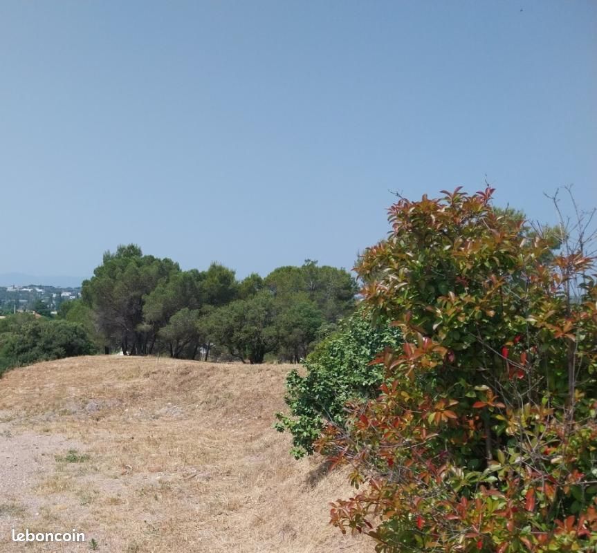 Terrain 514 m² Frejus · à Fréjus · 280 000 €