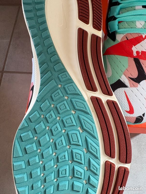 Nike air zoom pegasus 38 model JO Tokyo (image 7)