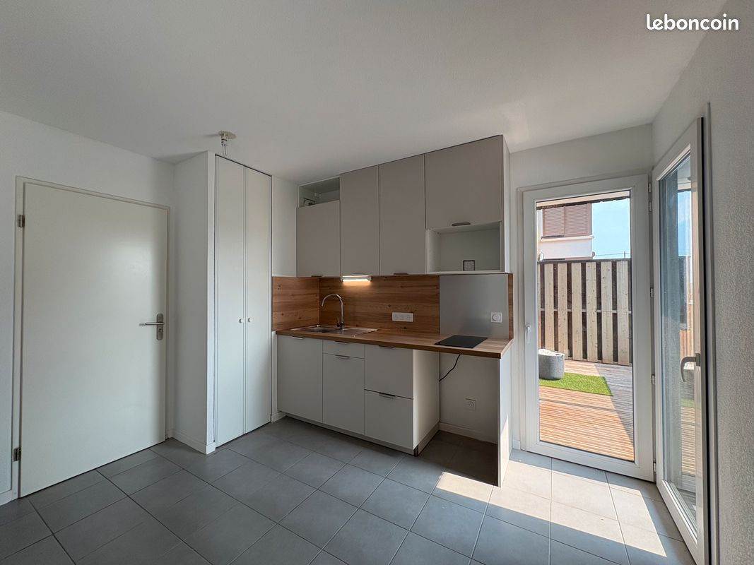 Appartement 1 pièce 33 m² · à Eysines · 33 m² · 640 €