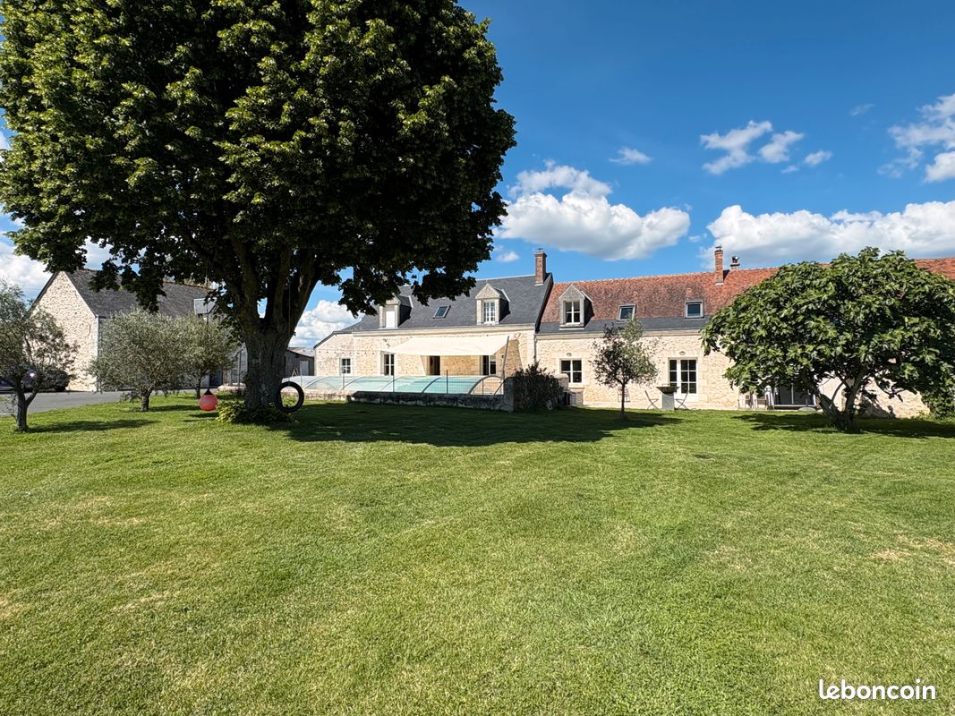 Maison 10 pièces 232 m² · à Athée-sur-Cher · 232 m² · 545 000 €
