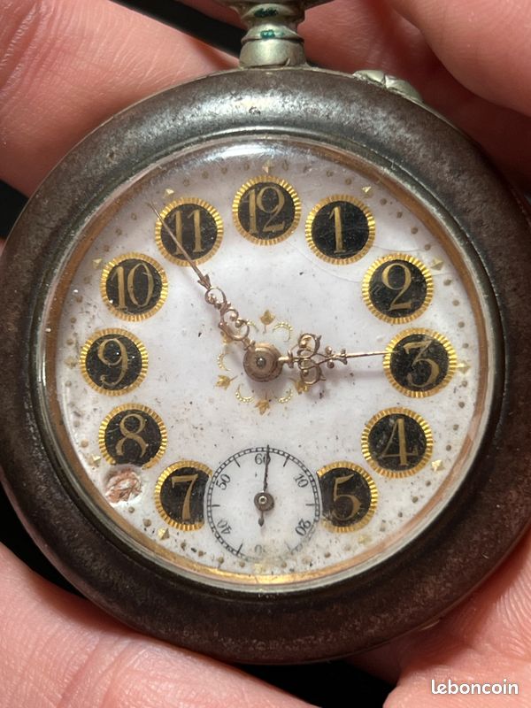 Cadran De Montre Gousset Ancien émaillé 24h – Mangin Besançon, Chiffres Rouges Et Noirs, Style Rétro