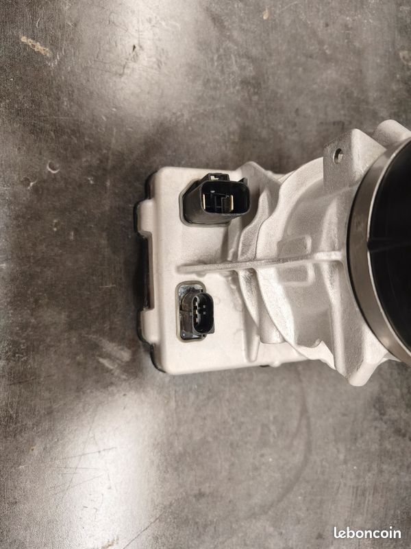 Pompe de direction assisté Mercedes Classe S W221 (image 3)