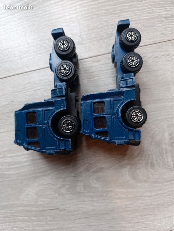 Lot de 2 camions bleu 10 cm (image 6)